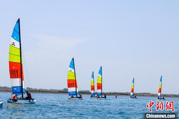 新疆博湖县首届水上运动旅游节暨“西海秦博杯