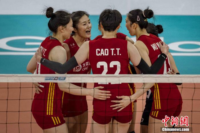 中国女排亚锦赛决赛负于日本 青年军展现顽强精
