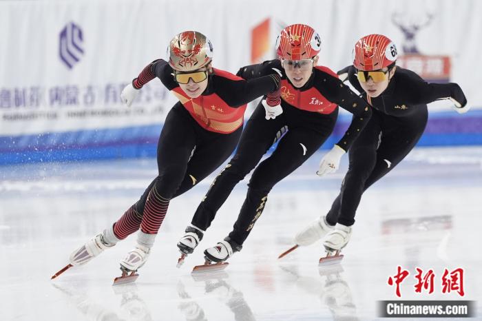 十四冬短道速滑女子500米决赛：张楚桐夺金范可