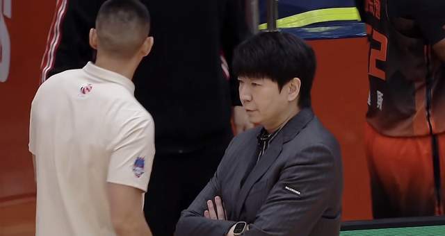 山东男篮新外援首秀遇挑战，力克江苏男篮