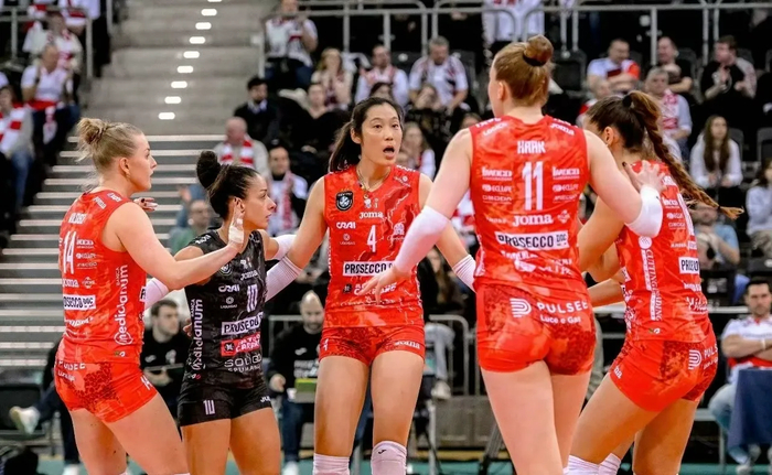 朱婷21分率队逆转诺瓦拉 科内利亚诺完成让二追