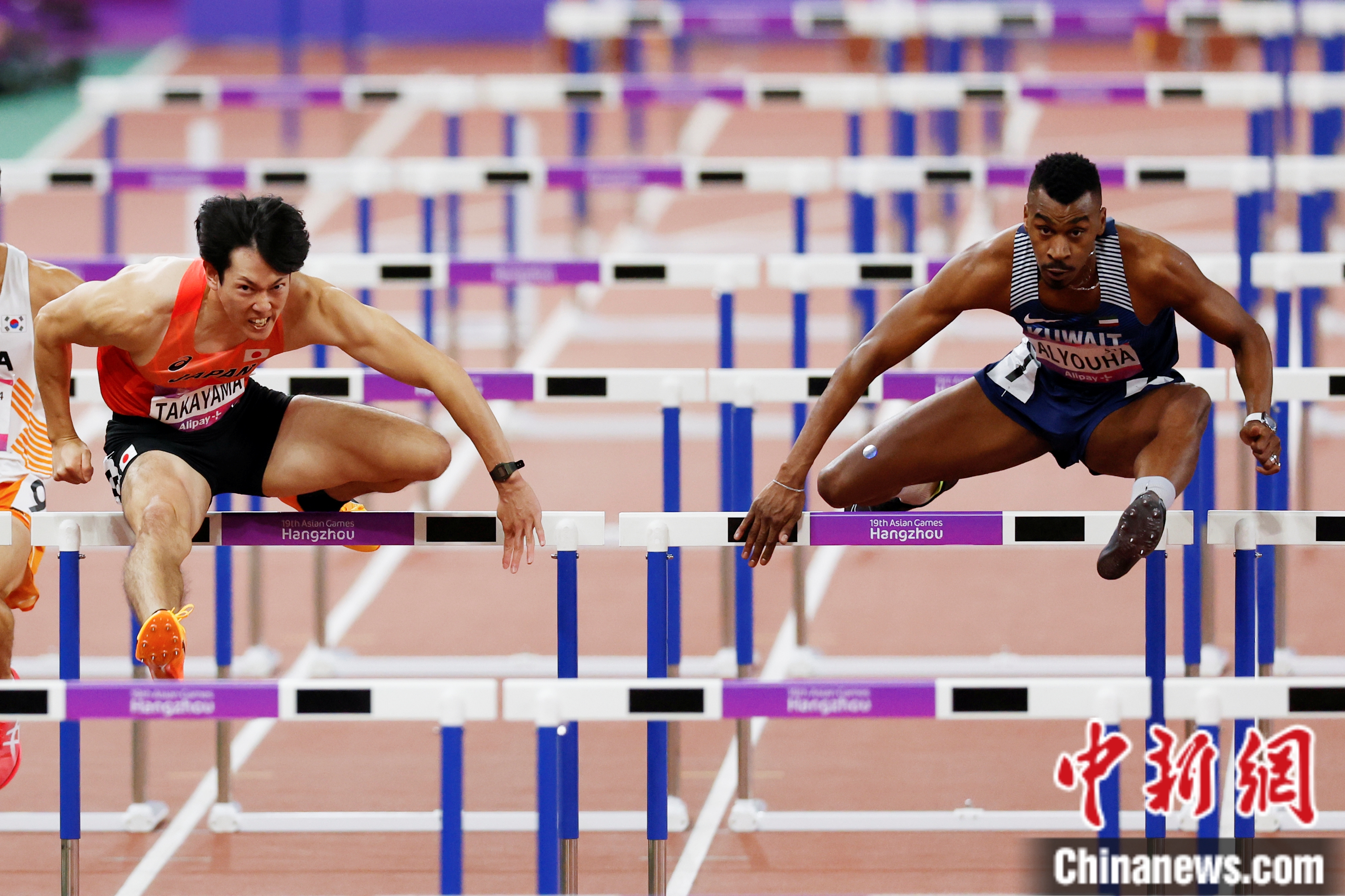 科威特与日本选手并列夺金 中国小将徐卓一摘铜