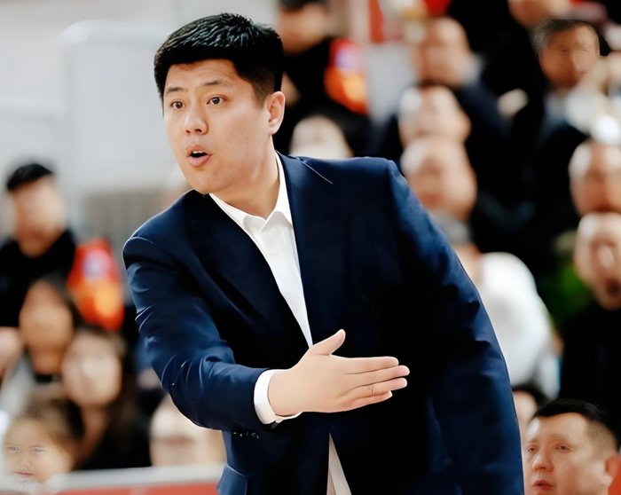 CBA首位外援迪亚洛因技术犯规被停赛，山西队遭